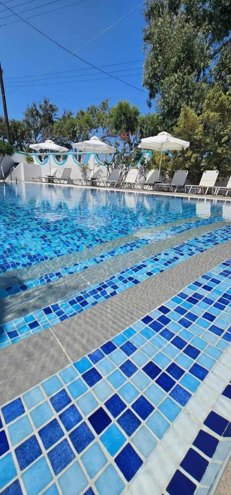 Hotel Palladion Картерадос Экстерьер фото
